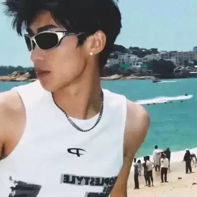 邱湛蓝